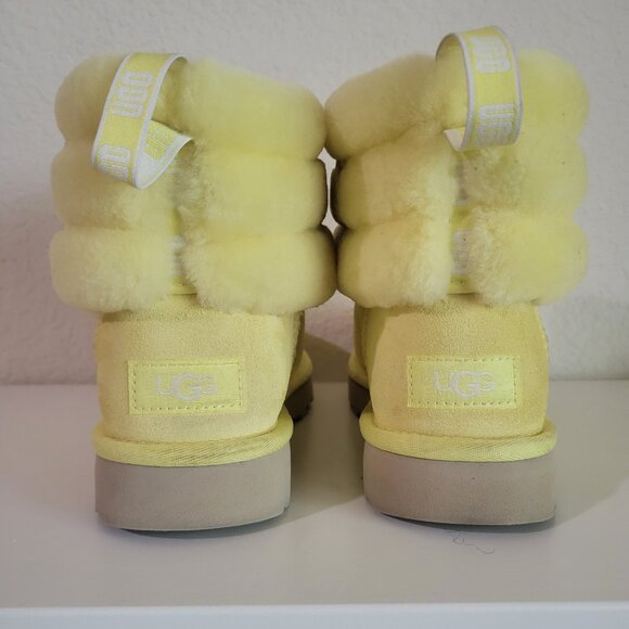 UGG Fluff Mini Quilted Yellow Boots Womans size 7 Barbie Core/Paris Hilton - Picture 4 of 7